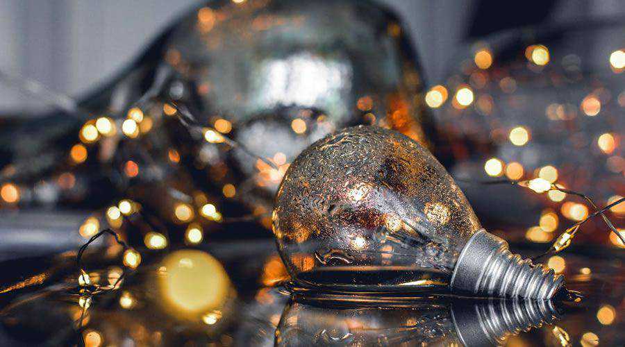 Bokeh Light Bulb in Water desktop wallpaper hd 4k high-resolution